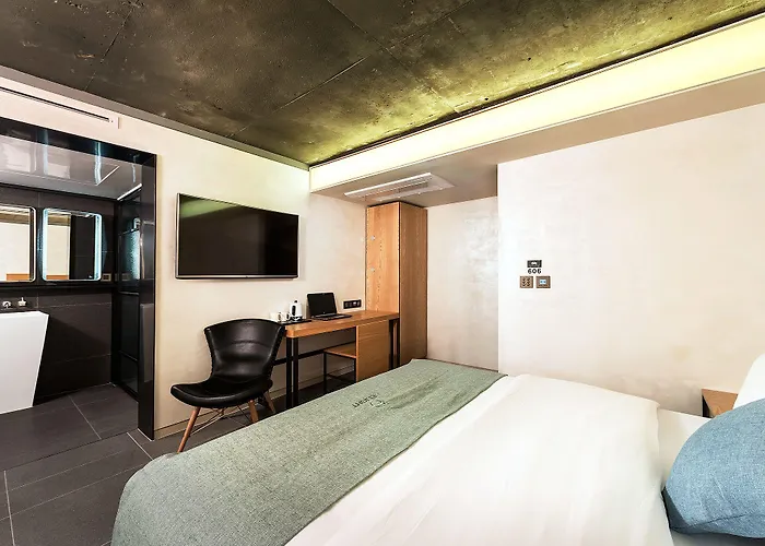 Delight Jamsil Hotel